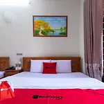 Reddoorz Near Lotte Cinema Cong Hoa