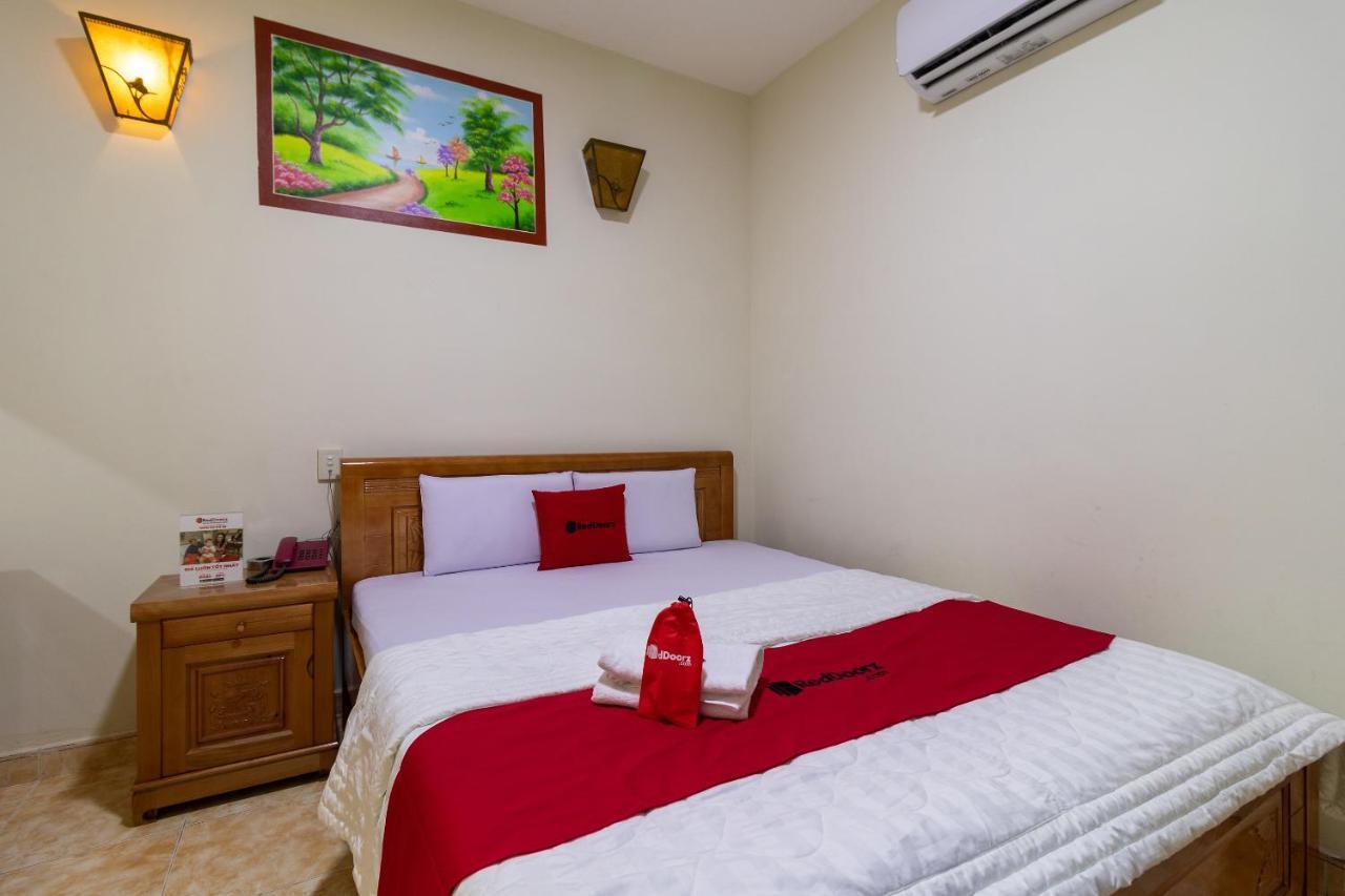 Reddoorz Gần Lotte Cinema Cộng Hòa 2* TP. Hồ Chí Minh