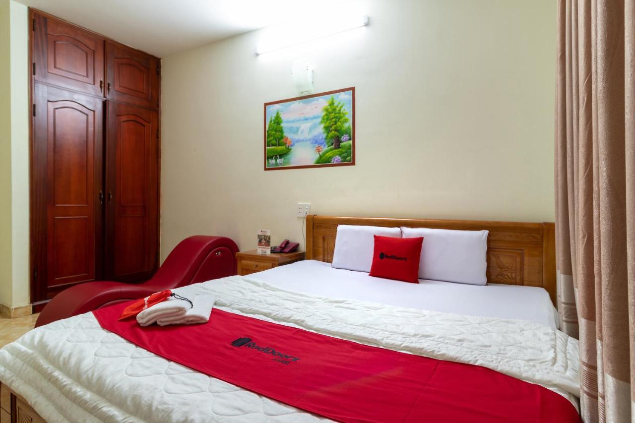 Khách sạn Reddoorz Gần Lotte Cinema Cộng Hòa 2*