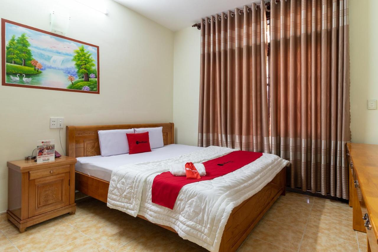 Khách sạn Reddoorz Gần Lotte Cinema Cộng Hòa 2*
